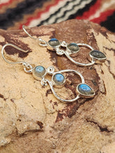 Load image into Gallery viewer, LABRADORITE EARRINGS