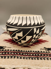 Load image into Gallery viewer, ACOMA POTTERY- FRANCES CONCHO