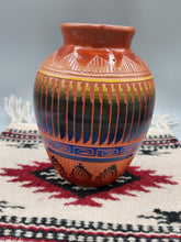 Load image into Gallery viewer, NAVAJO ETCHWARE POTTERY VASE - RONALD SMITH