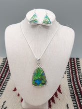 Load image into Gallery viewer, GREEN COPPER TURQUOISE PENDANT & EARRING SET