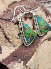 Load image into Gallery viewer, GREEN COPPER TURQUOISE PENDANT & EARRING SET
