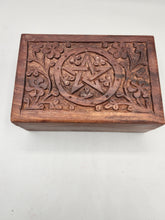 Load image into Gallery viewer, WOODEN BOX - PENTACLE
