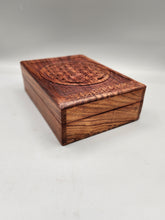 Load image into Gallery viewer, WOODEN BOX - FLOWER OF LIFE
