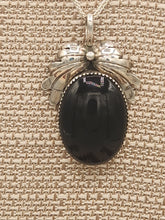 Load image into Gallery viewer, ONYX FEATHER NECKLACE - OVAL - KIRK SMITH