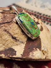 Load image into Gallery viewer, GREEN COPPER TURQUOISE NECKLACE - RECTANGLE