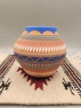 Load image into Gallery viewer, NAVAJO ETCHWARE POTTERY - ROBINSON & VALENCIA ETSITTY