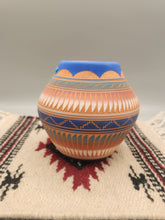 Load image into Gallery viewer, NAVAJO ETCHWARE POTTERY - ROBINSON & VALENCIA ETSITTY