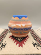Load image into Gallery viewer, NAVAJO ETCHWARE POTTERY - ROBINSON & VALENCIA ETSITTY