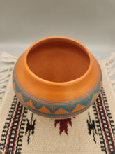 Load image into Gallery viewer, NAVAJO ETCHWARE POTTERY - CECELIA BENALLY