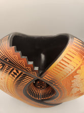 Load image into Gallery viewer, ETCHWARE KACHINA PILLOW POT POTTERY - DIANE ARAGON- #1