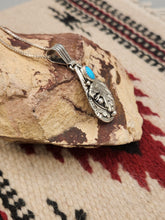 Load image into Gallery viewer, EAGLE HEAD WITH TURQUOISE PENDANT ON CHAIN - HENRY ATTAKAI