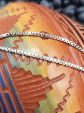 Load image into Gallery viewer, GREEN COPPER TURQUOISE NECKLACE & EARRINGS SET -OVAL