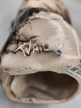 Load image into Gallery viewer, HORSEHAIR SCULPTURE - MEDICINE MAN WITH BEAR - TOM VAIL JR