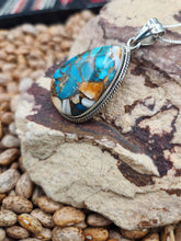 Load image into Gallery viewer, TURQUOISE AND SPINY OYSTER SHELL TEARDROP NECKLACE