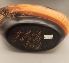 Load image into Gallery viewer, ETCHWARE EAGLE DANCER KACHINA PILLOW POT POTTERY - DIANE ARAGON #2