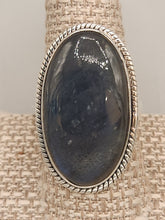 Load image into Gallery viewer, LABRADORITE RING - SIZE 9