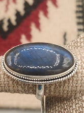 Load image into Gallery viewer, LABRADORITE RING - SIZE 9