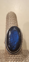 Load image into Gallery viewer, LABRADORITE RING - SIZE 9