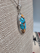 Load image into Gallery viewer, TURQUOISE &SPINY OYSTER SHELL NECKLACE &EARRINGS SET