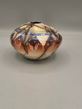 Load image into Gallery viewer, HORSEHAIR POTTERY - RONALD SMITH