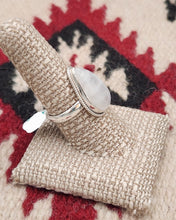 Load image into Gallery viewer, MOONSTONE RING - SIZE 8.5