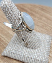 Load image into Gallery viewer, MOONSTONE RING - SIZE 7