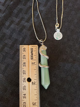 Load image into Gallery viewer, AVENTURINE CRYSTAL POINT NECKLACE WITH SNAKE
