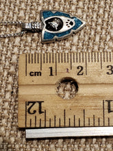 Load image into Gallery viewer, TURQUOISE CHIP INLAY ARROWHEAD PENDANT- SMALL - Wolf, Eagle or Bear