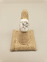 Load image into Gallery viewer, HOWLITE RING - SIZE 7