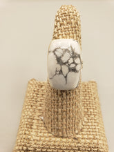 Load image into Gallery viewer, HOWLITE RING - SIZE 7