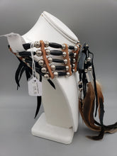 Load image into Gallery viewer, 5 STRAND HORN & ABALONE CHOKER