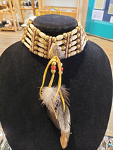 Load image into Gallery viewer, 5 STRAND AMBER HORN & ABALONE CHOKER