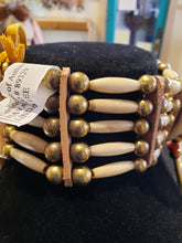 Load image into Gallery viewer, 5 STRAND AMBER HORN & ABALONE CHOKER