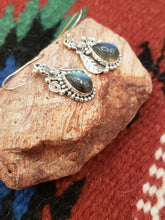 Load image into Gallery viewer, LABRADORITE EARRINGS