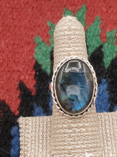 Load image into Gallery viewer, LABRADORITE RING - SIZE 7