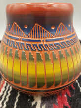 Load image into Gallery viewer, NAVAJO ETCHWARE POTTERY - RONALD SMITH