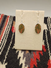 Load image into Gallery viewer, UNAKITE PENDANT ON 4MM BEADS