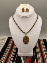 Load image into Gallery viewer, UNAKITE PENDANT ON 4MM BEADS