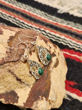 Load image into Gallery viewer, MALACHITE EARRINGS
