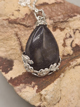 Load image into Gallery viewer, TEARDROP CRYSTAL PENDANT LEAF DESIGN - 24" CHAIN