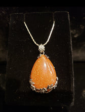 Load image into Gallery viewer, TEARDROP CRYSTAL PENDANT LEAF DESIGN - 24" CHAIN