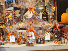 Load image into Gallery viewer, GIFT BASKETS - ASSORTED CHOCOLATES
