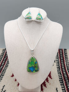 GREEN COPPER TURQUOISE PENDANT & EARRING SET