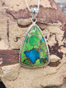 GREEN COPPER TURQUOISE PENDANT & EARRING SET