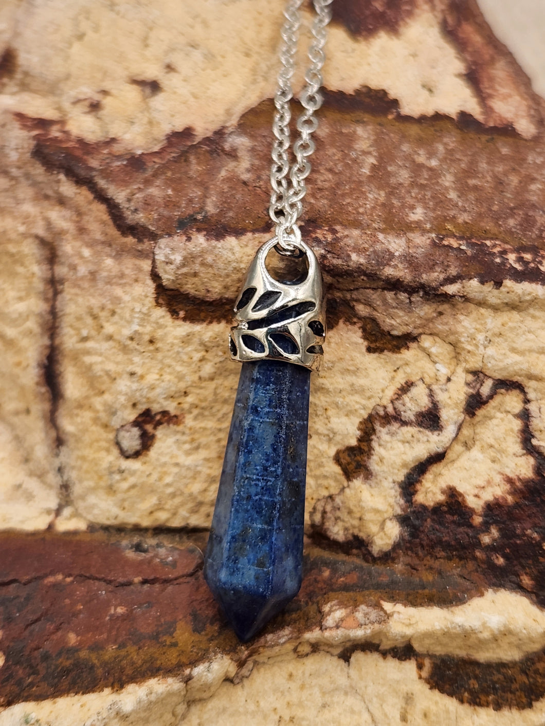 LAPIS CRYSTAL POINT NECKLACE - 24