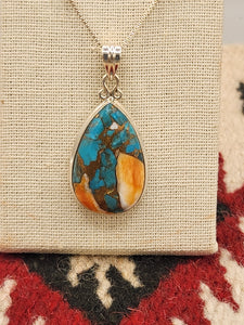 TURQUOISE AND SPINY OYSTER SHELL TEARDROP NECKLACE