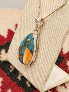 TURQUOISE AND SPINY OYSTER SHELL TEARDROP NECKLACE