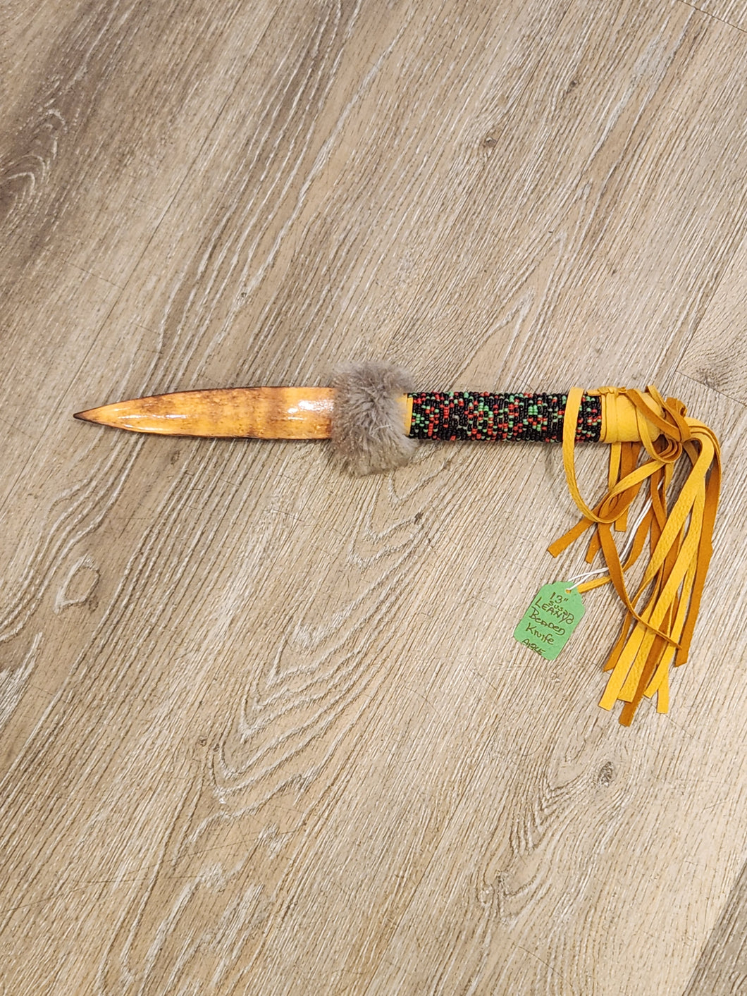 BONE KNIFE WITH COYOTE FUR