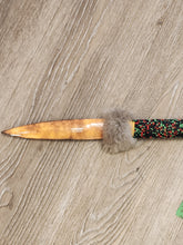 Load image into Gallery viewer, BONE KNIFE WITH COYOTE FUR
