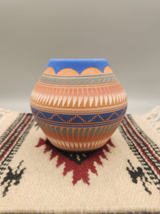 NAVAJO ETCHWARE POTTERY  - ROBINSON & VALENCIA ETSITTY